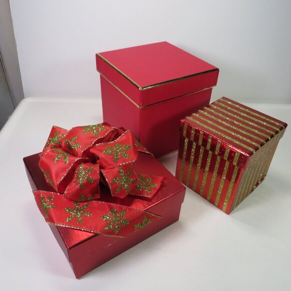Extra Large (2) Red envelope brand + (3) smaller Red Gift Boxes - Picture 11 of 16